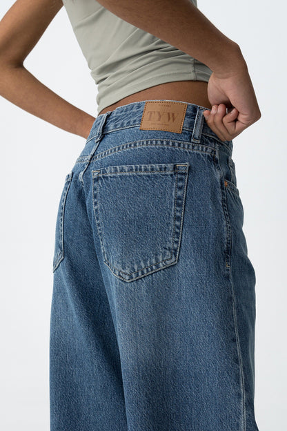 CHARLIE WIDE DARK BLUE JEANS