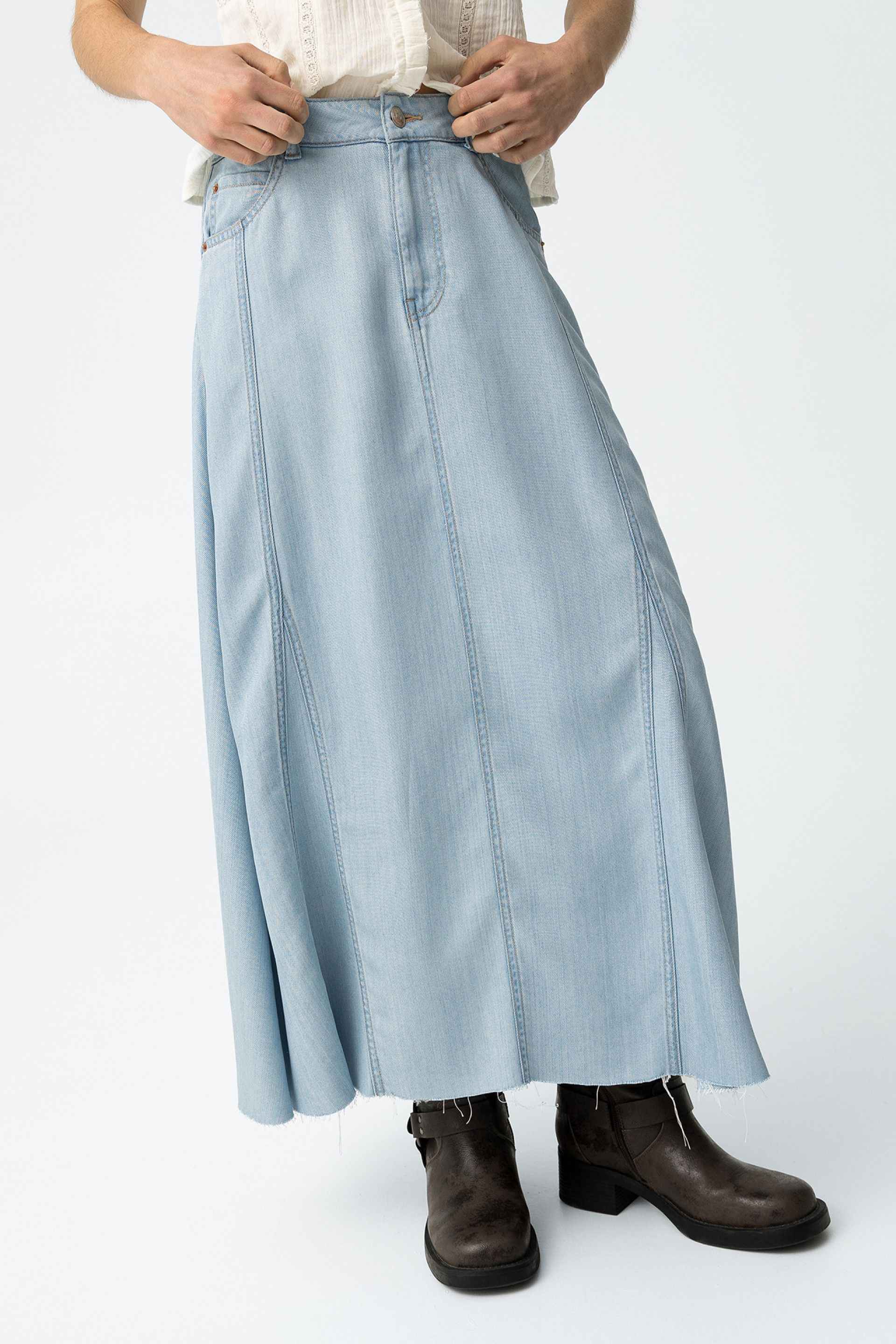 CHERRY SKIRT - BEST CLOTHES