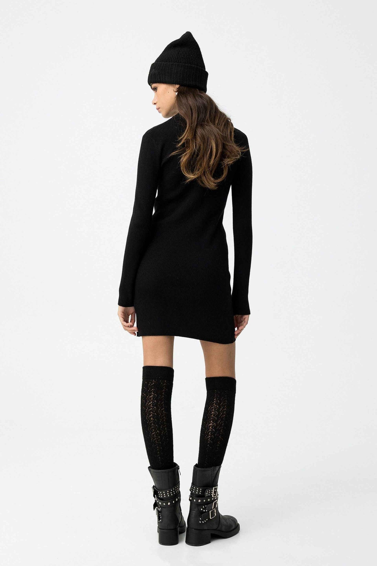 VALLIUM SVART STICKAD KLÄNNING - BEST CLOTHES