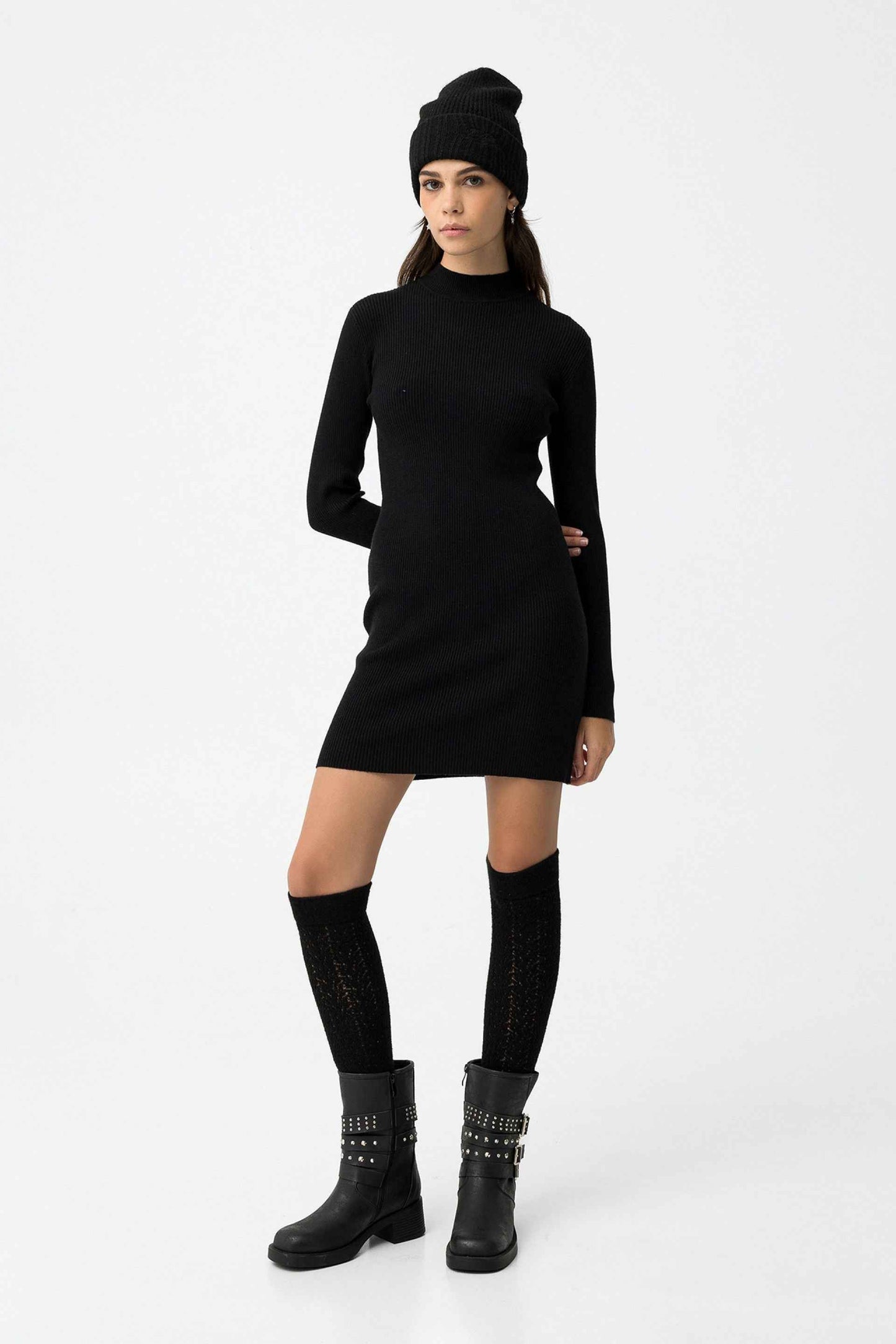 VALLIUM SVART STICKAD KLÄNNING - BEST CLOTHES